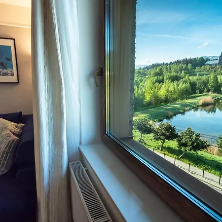 Family - W Dolinie Szczęścia Apartamentowiec Bawaria *