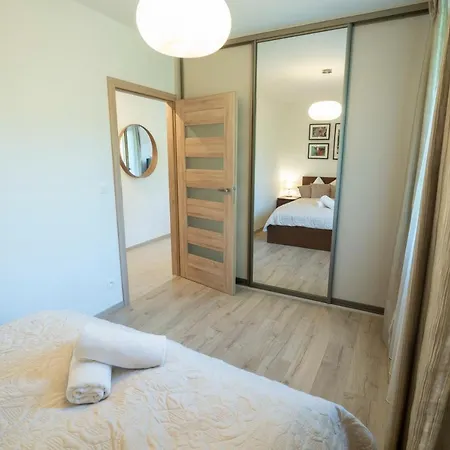Апартаменты Family - W Dolinie Szczescia Apartamentowiec Bawaria Шклярска-Поремба